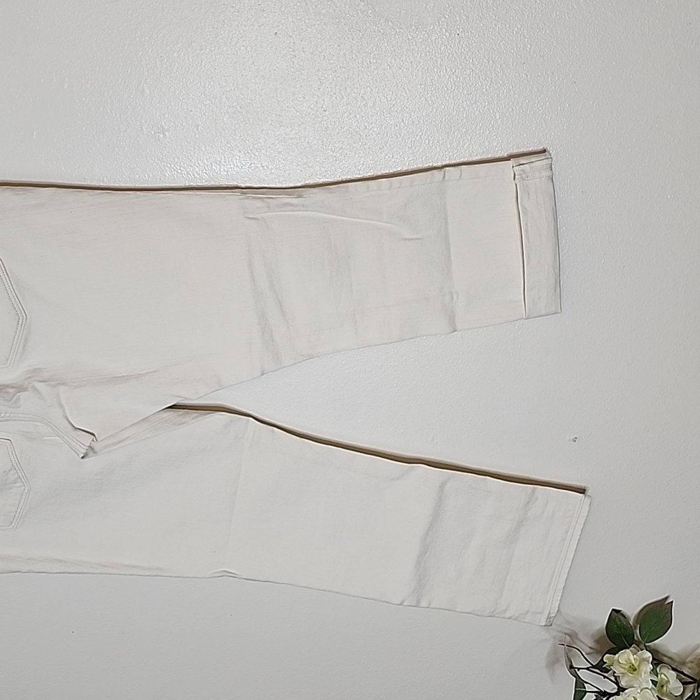 LOFT Modern Cuffed Crop Jeans Off White Buttercream Classic Spring Summer - Picture 7 of 12
